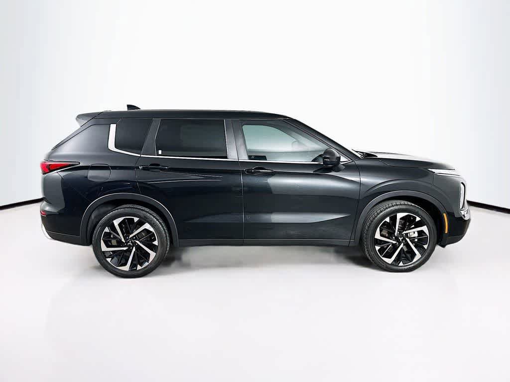 Used 2023 Mitsubishi Outlander SE FWD image 26