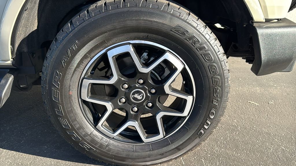 Certified 2025 Ford Bronco Outer Banks image 9