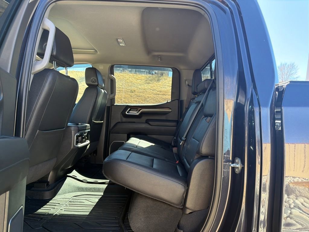 Used 2022 GMC Sierra 1500 SLT w/ SLT Premium Plus Package AWD/4WD image 23