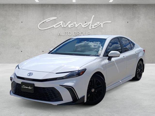 Used 2025 Toyota Camry SE FWD video 1