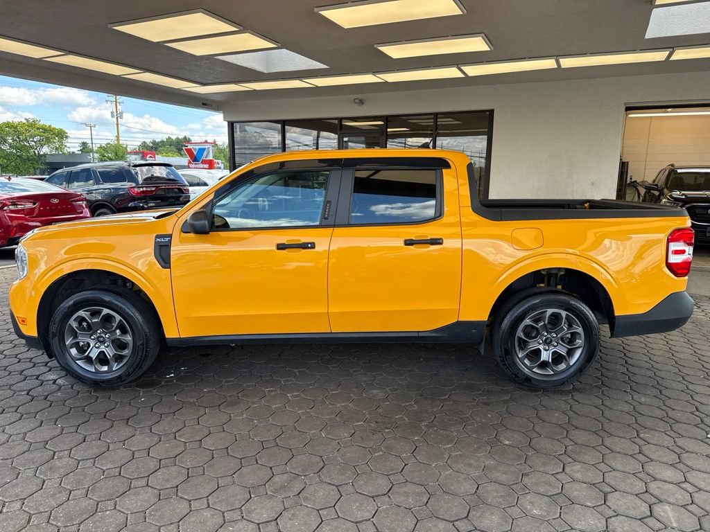 Certified 2022 Ford Maverick XLT FWD image 9