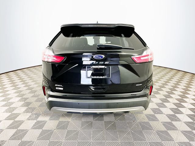 Certified 2023 Ford Edge SEL w/ Convenience Package AWD/4WD image 11