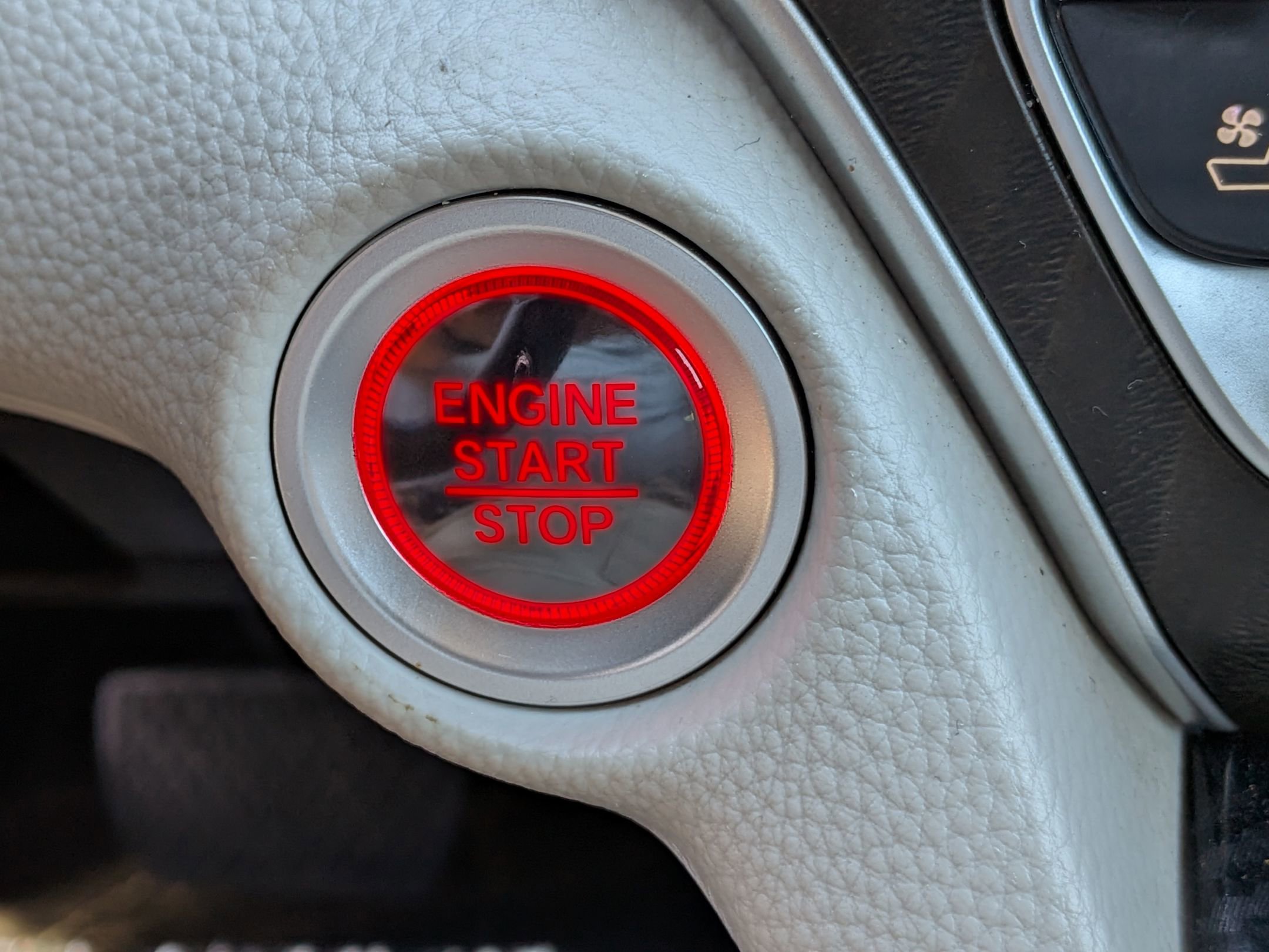 Used 2020 Honda Accord Touring image 27