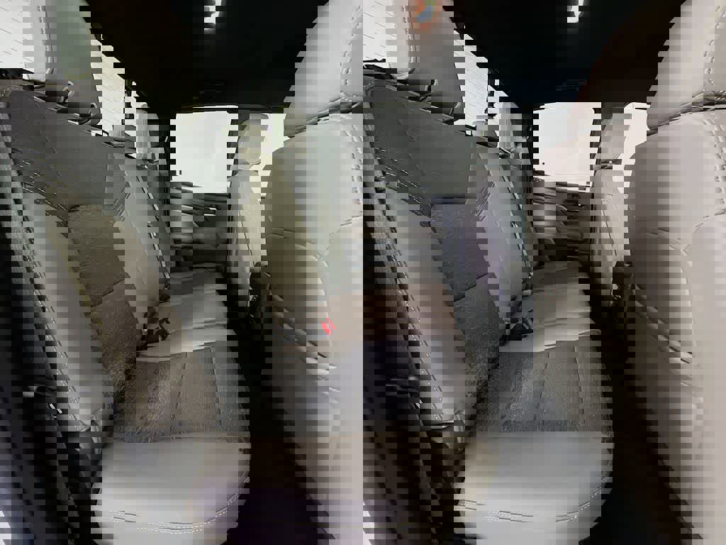 Used 2023 Chevrolet Colorado ZR2 image 30