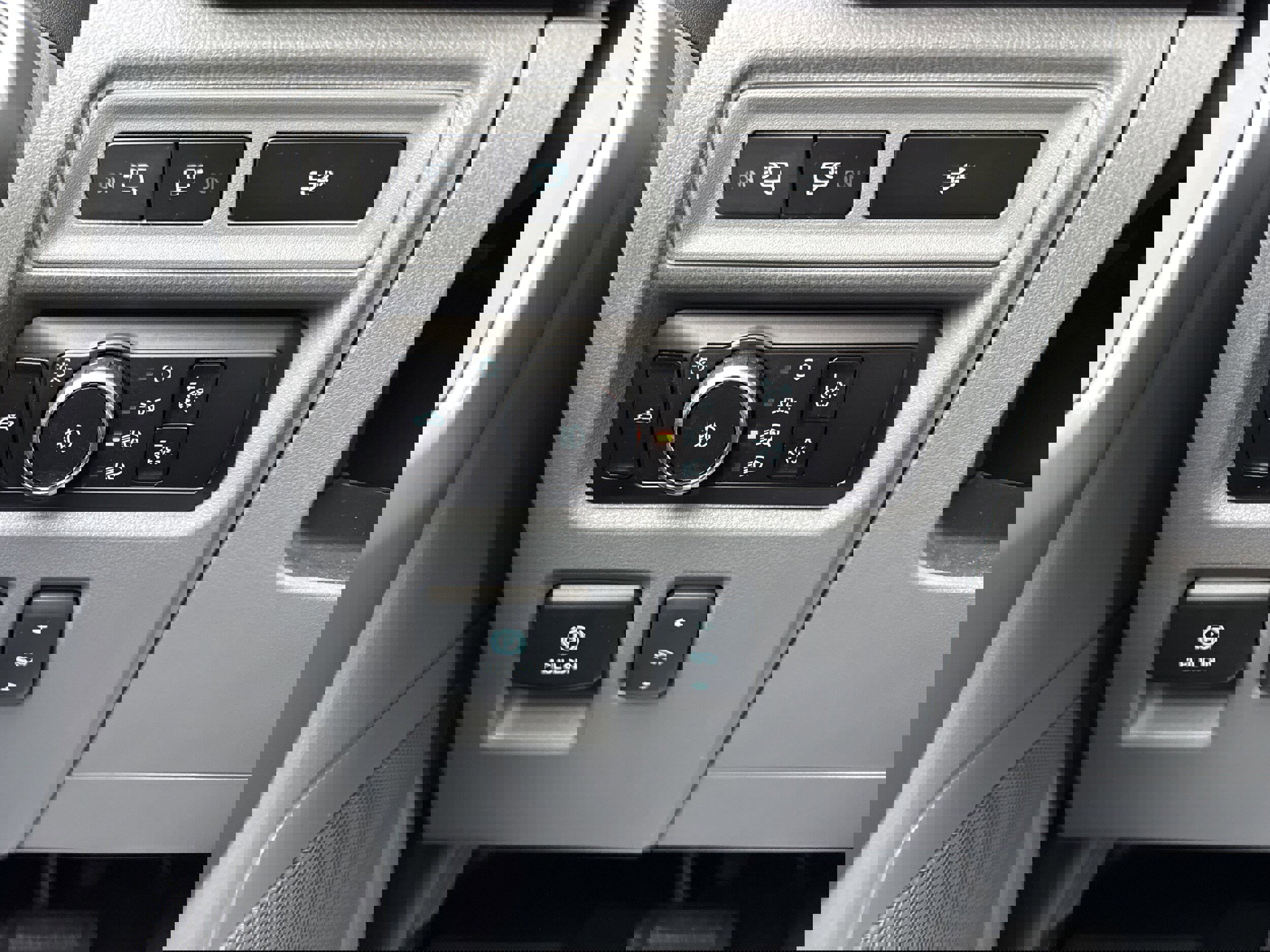 Certified 2023 Ford F150 XLT w/ Equipment Group 302A High image 23