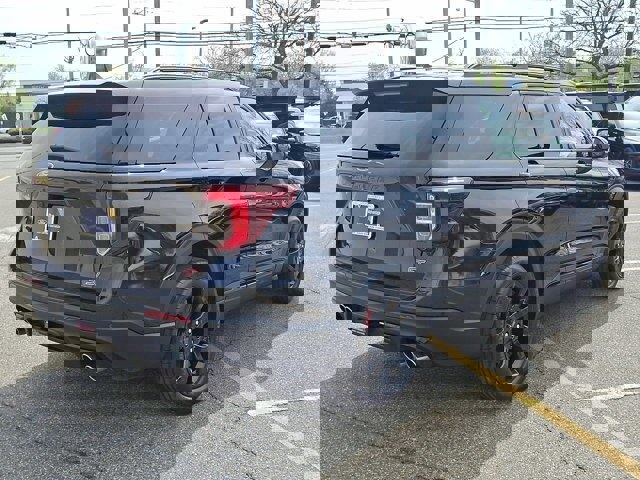 Certified 2023 Ford Explorer ST w/ Equipment Group 401A AWD/4WD image 4