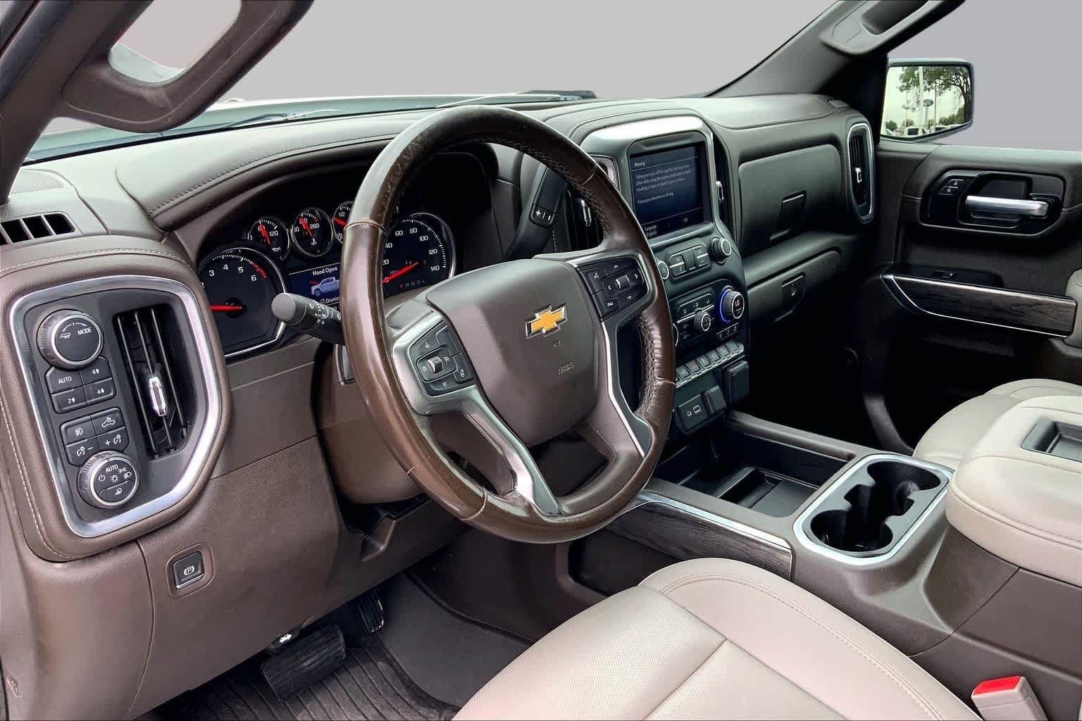 Used 2021 Chevrolet Silverado 1500 LTZ AWD/4WD image 18