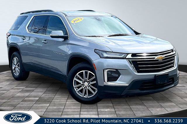 Used 2023 Chevrolet Traverse LT