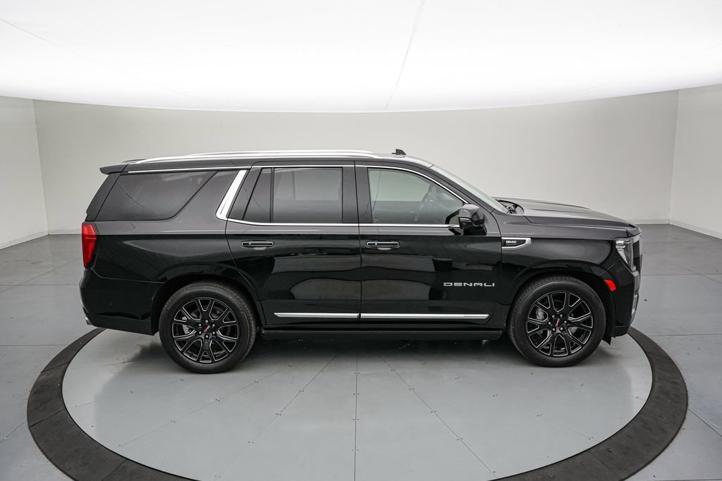 Used 2024 GMC Yukon Denali w/ Denali Reserve Package AWD/4WD video 3