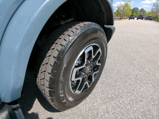 Certified 2025 Ford Bronco Outer Banks AWD/4WD image 12