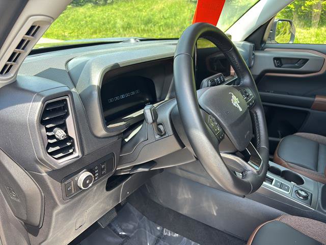 Certified 2025 Ford Bronco Sport Outer Banks w/ Outer Banks Tech Package+ AWD/4WD image 13