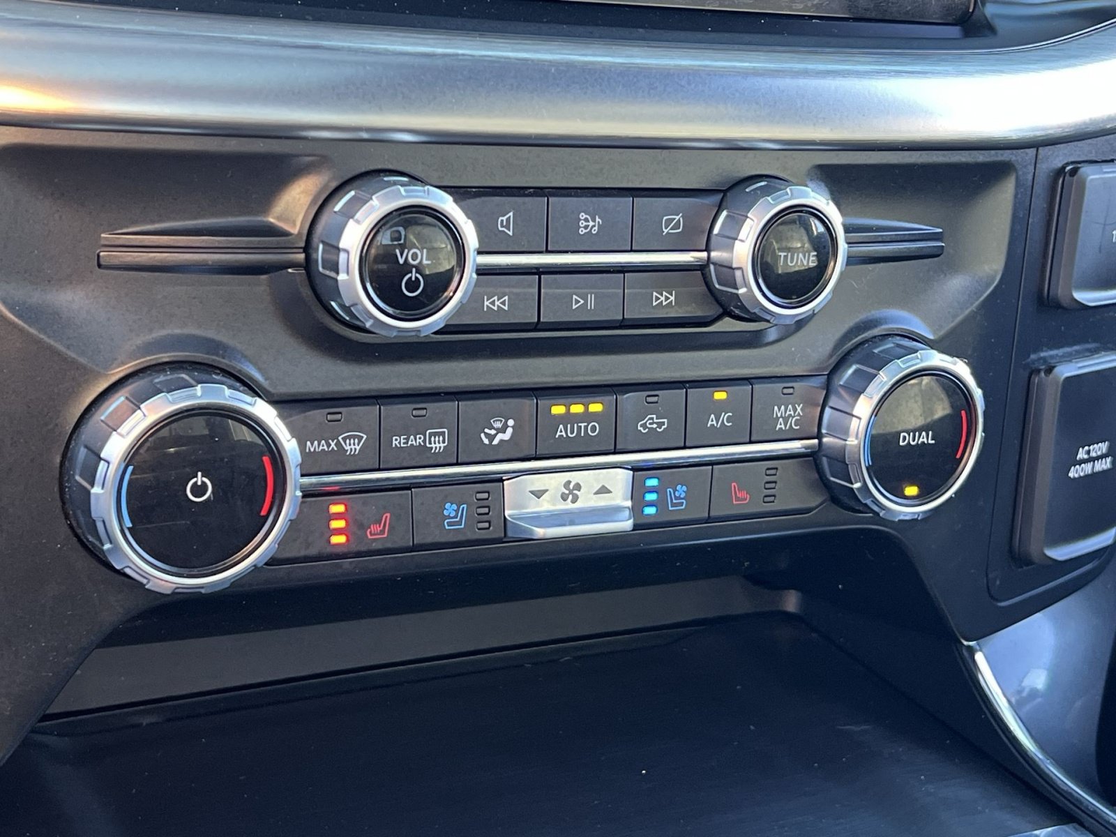 Certified 2022 Ford F150 Lariat AWD/4WD image 20