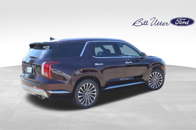 Used 2024 Hyundai Palisade Calligraphy FWD image 4