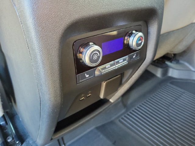 Used 2024 GMC Acadia Elevation w/ Luxury Package FWD image 19