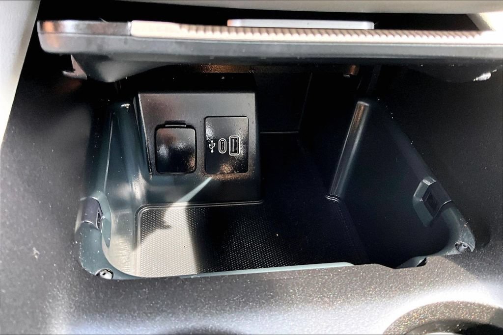 Certified 2025 Ford Explorer Active w/ Active Comfort Package RWD image 27