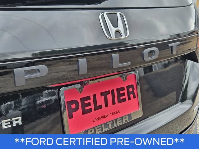 Used 2024 Honda Pilot Touring image 8