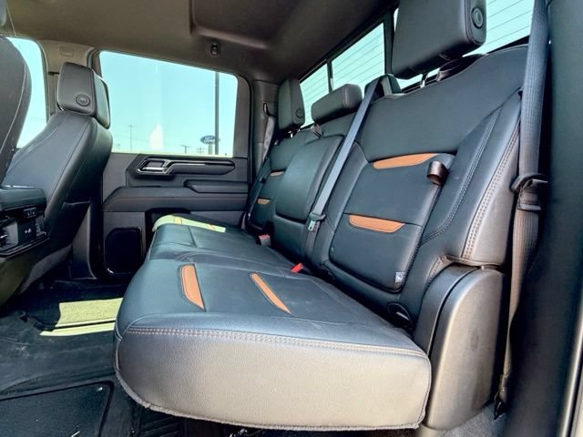 Used 2025 GMC Sierra 2500 AT4 w/ AT4 Premium Plus Package AWD/4WD image 8