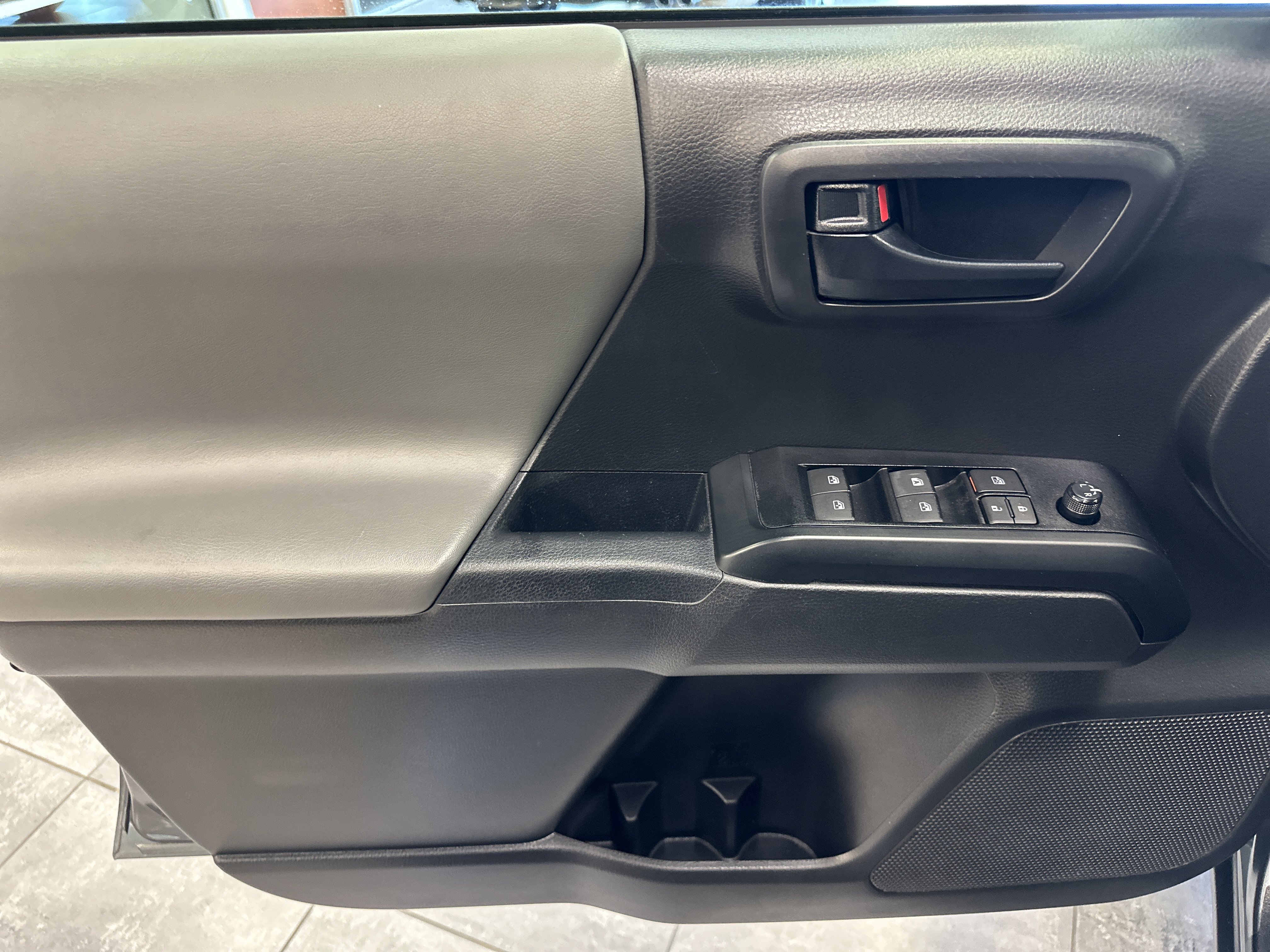 Used 2023 Toyota Tacoma SR image 21