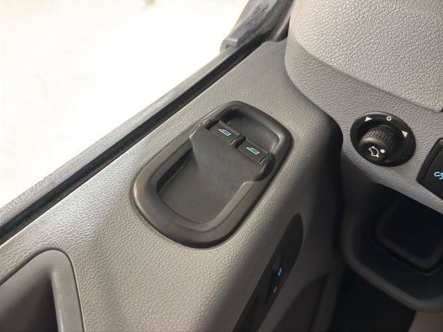 Certified 2017 Ford Transit 150 XLT RWD image 10