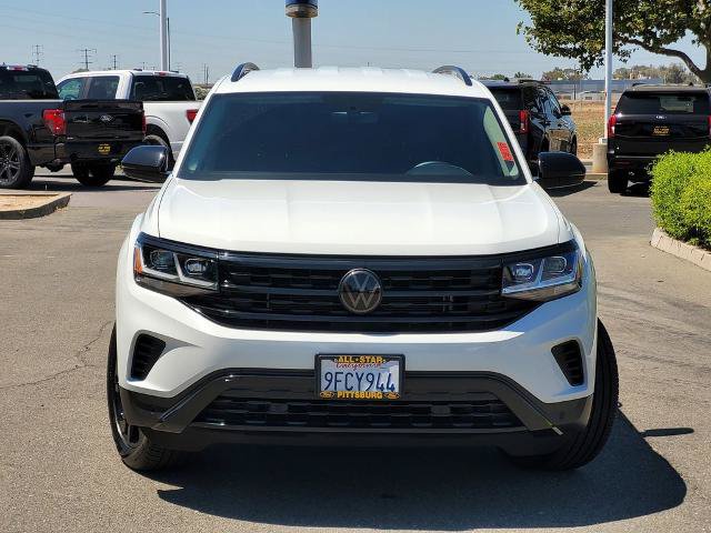 Used 2023 Volkswagen Atlas SE w/ Black Wheel Package FWD image 2