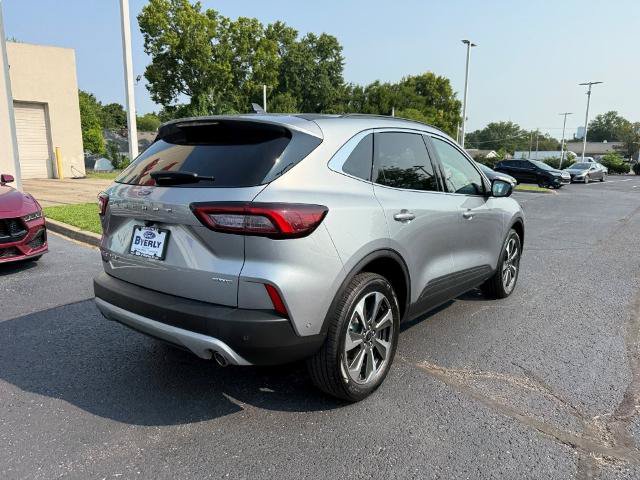 Certified 2023 Ford Escape Platinum w/ Premium Technology Package AWD/4WD image 7