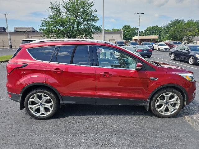 Certified 2019 Ford Escape Titanium FWD image 9