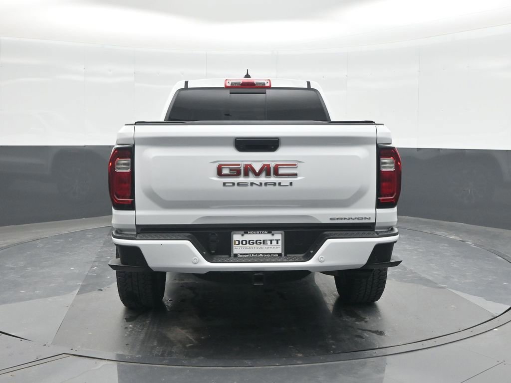 Used 2024 GMC Canyon Denali image 5