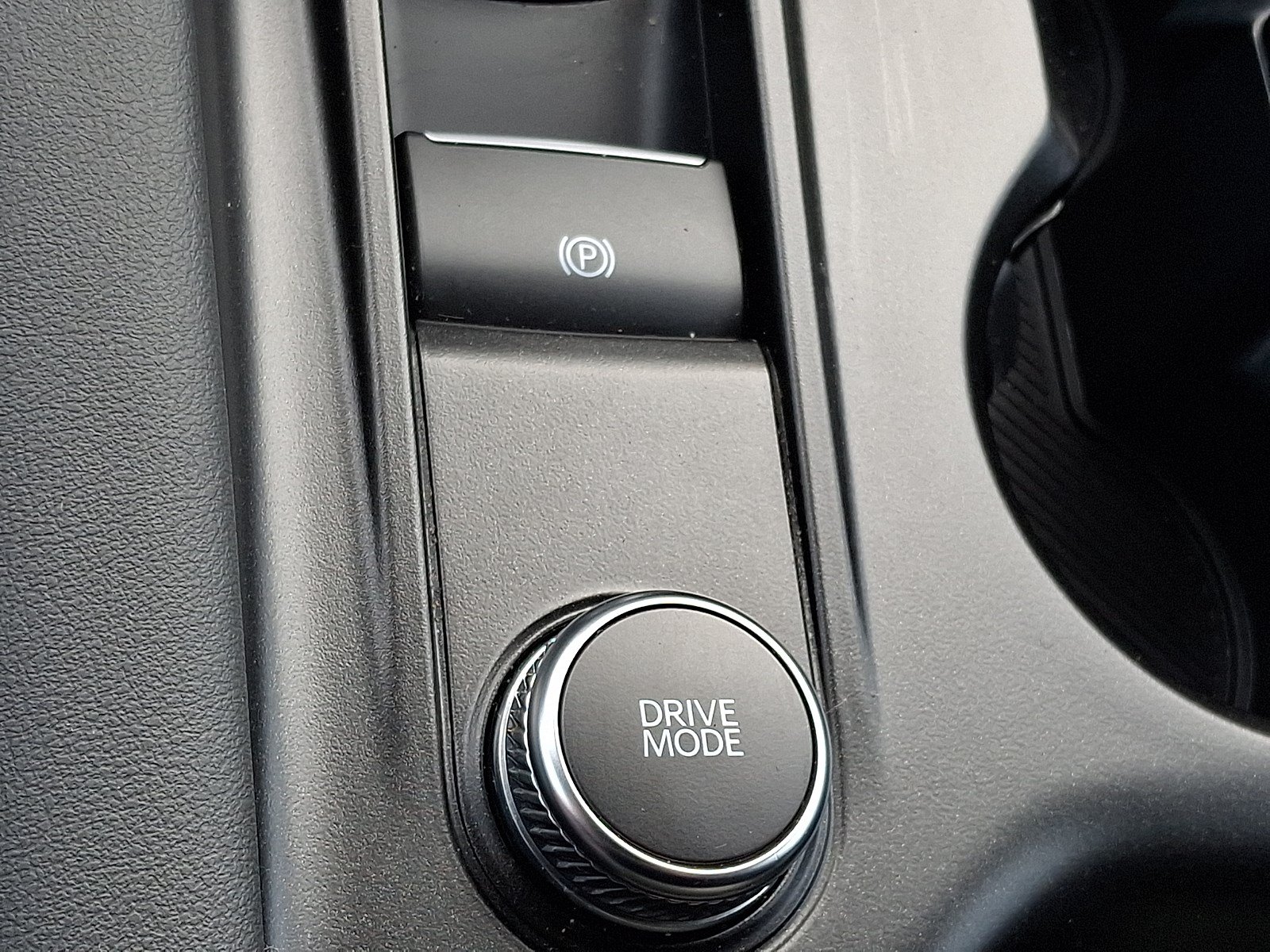 Certified 2025 Ford Explorer Active RWD image 22