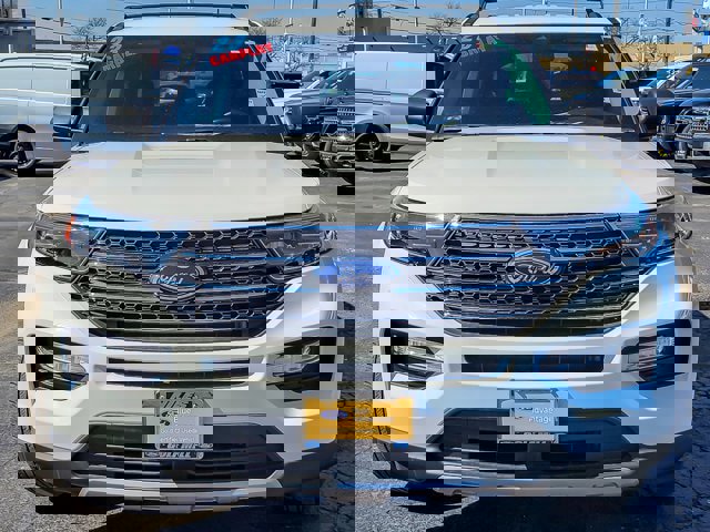 Certified 2023 Ford Explorer XLT w/ Equipment Group 202A image 7