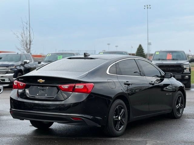 Used 2025 Chevrolet Malibu LS image 7