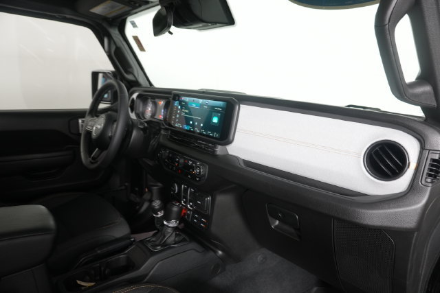 Used 2025 Jeep Wrangler Sport AWD/4WD image 21