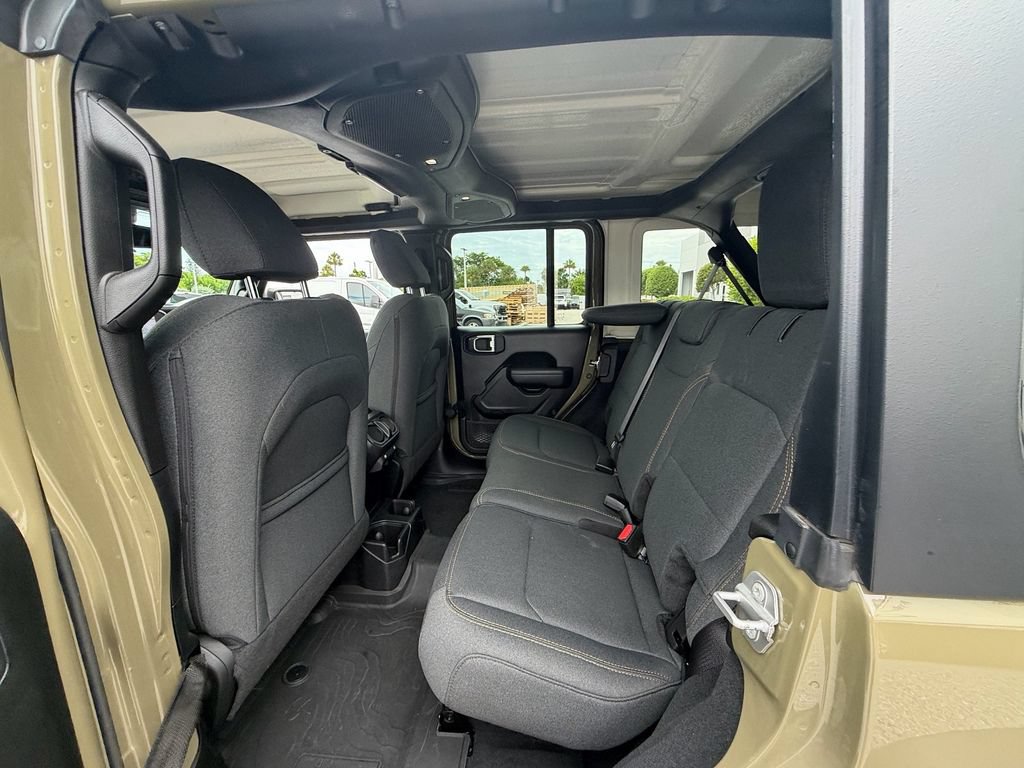 Used 2025 Jeep Wrangler Unlimited Sport AWD/4WD image 12