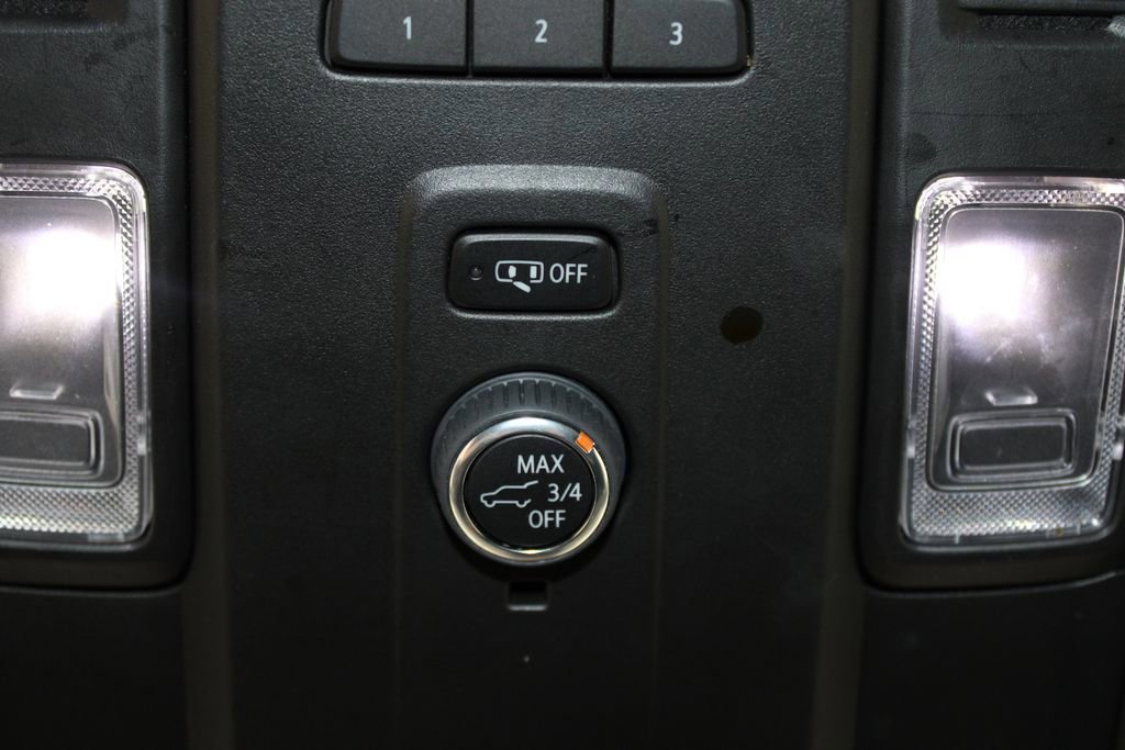 Used 2024 Chevrolet Suburban RST image 58