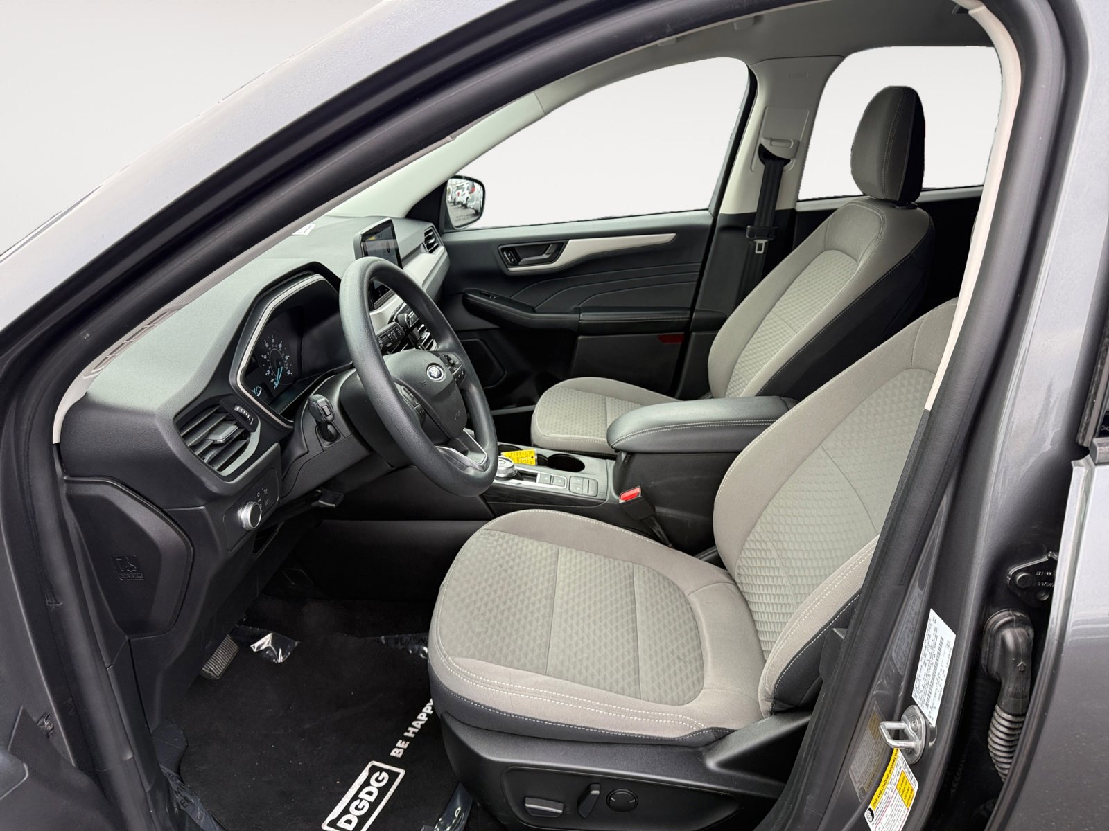 Certified 2022 Ford Escape SE image 10