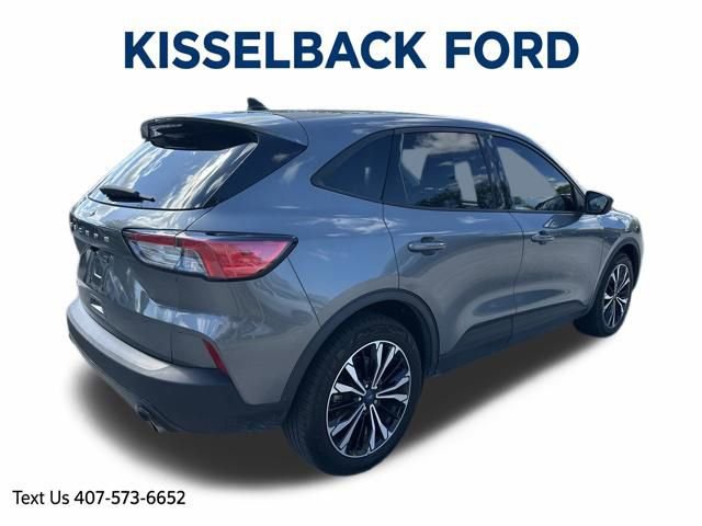 Certified 2022 Ford Escape SE w/ SE Sport Appearance Package FWD image 3