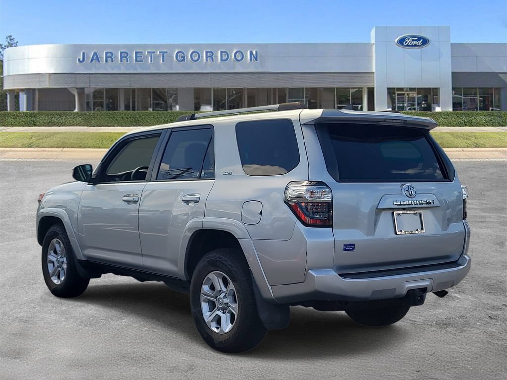 Used 2022 Toyota 4Runner SR5 RWD image 3