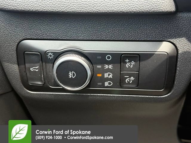 Certified 2025 Ford Escape Platinum AWD/4WD image 29