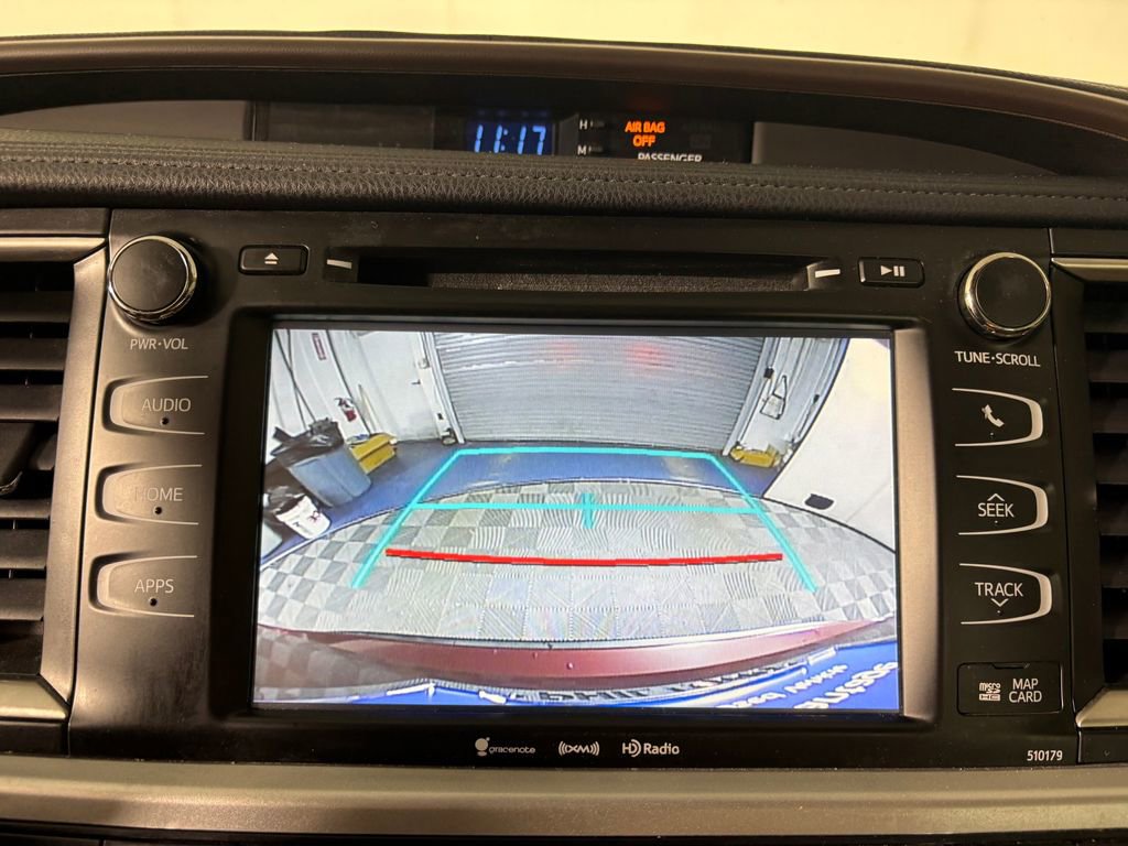 Used 2018 Toyota Highlander XLE AWD/4WD image 19