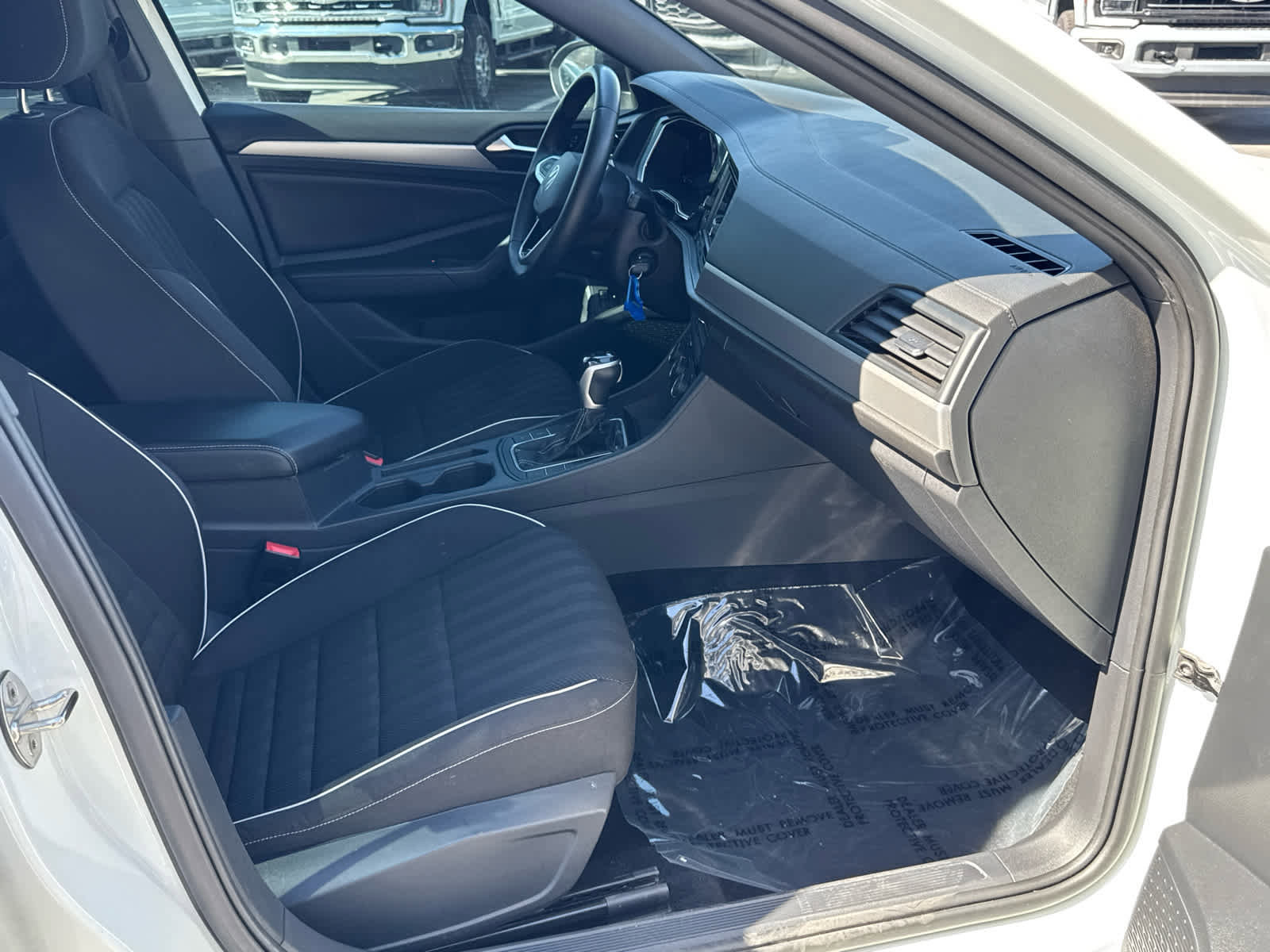 Used 2023 Volkswagen Jetta Sport FWD image 17