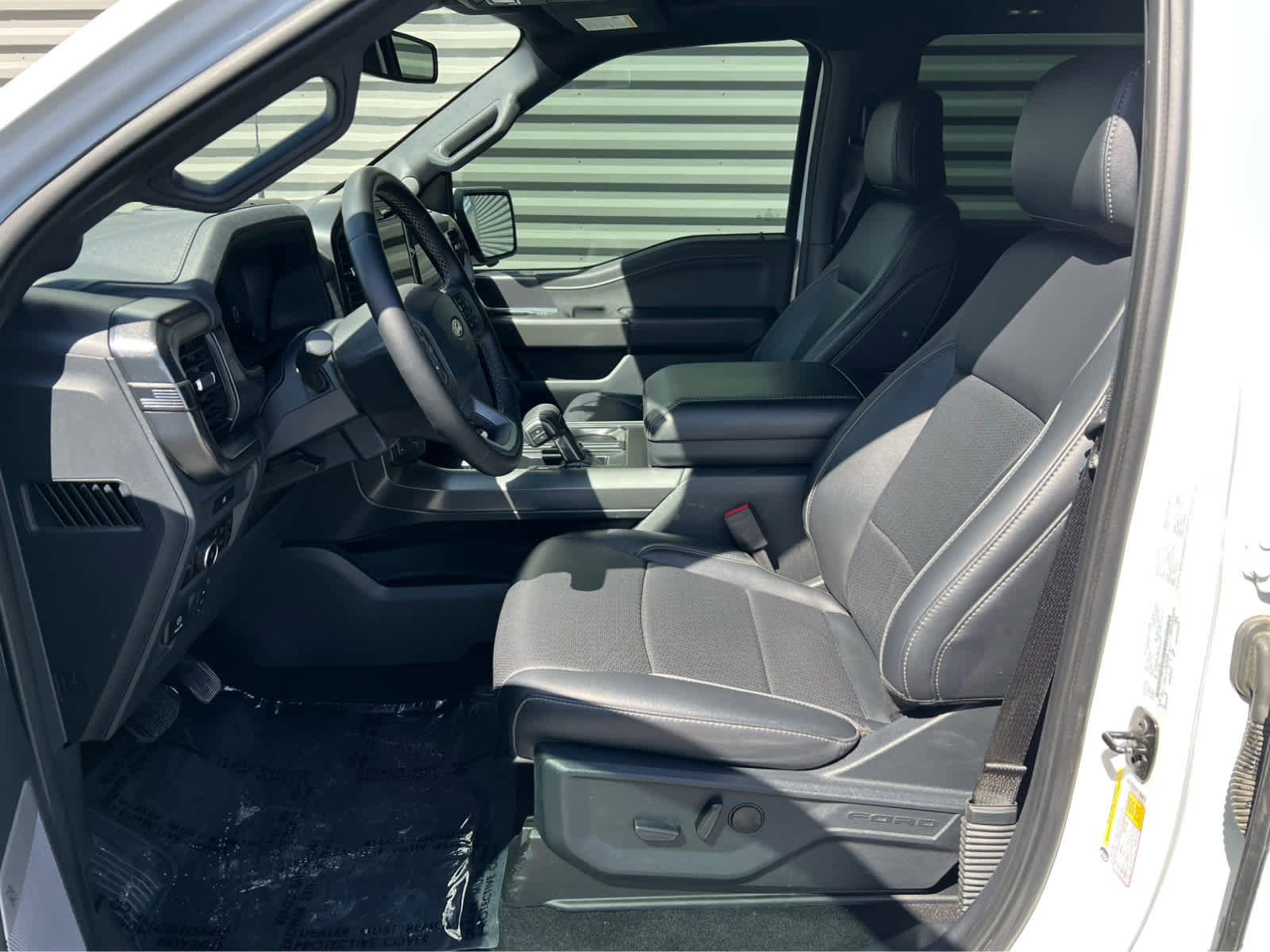 Certified 2025 Ford F150 Lariat AWD/4WD image 28