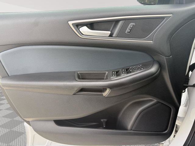 Certified 2022 Ford Edge SEL w/ Sport Appearance Package AWD/4WD image 15
