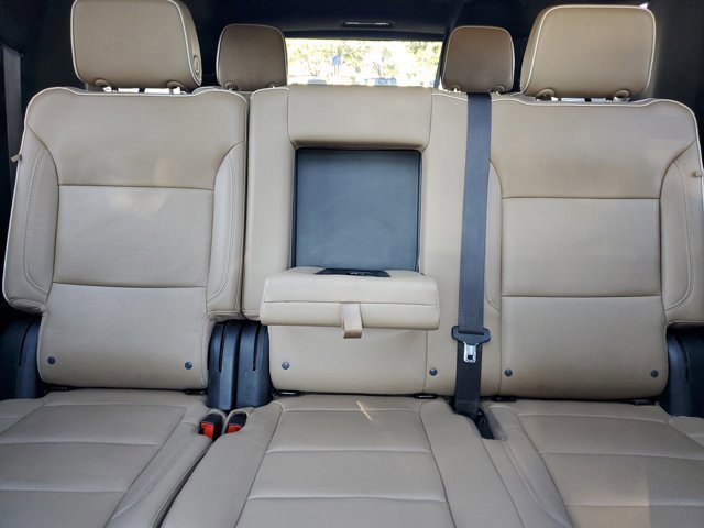 Used 2023 Chevrolet Suburban Premier image 35