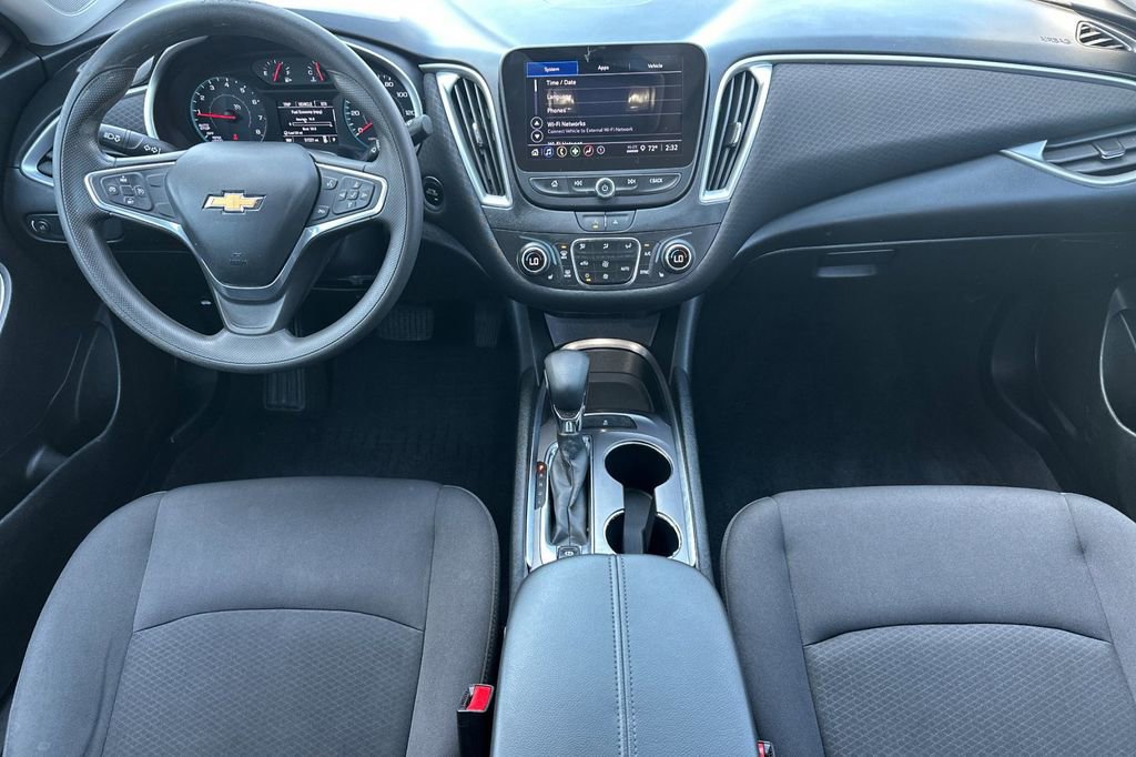 Used 2022 Chevrolet Malibu LT image 15