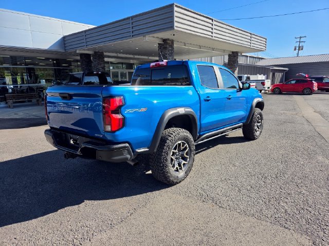 Used 2024 Chevrolet Colorado ZR2 w/ ZR2 Convenience Package III AWD/4WD image 3