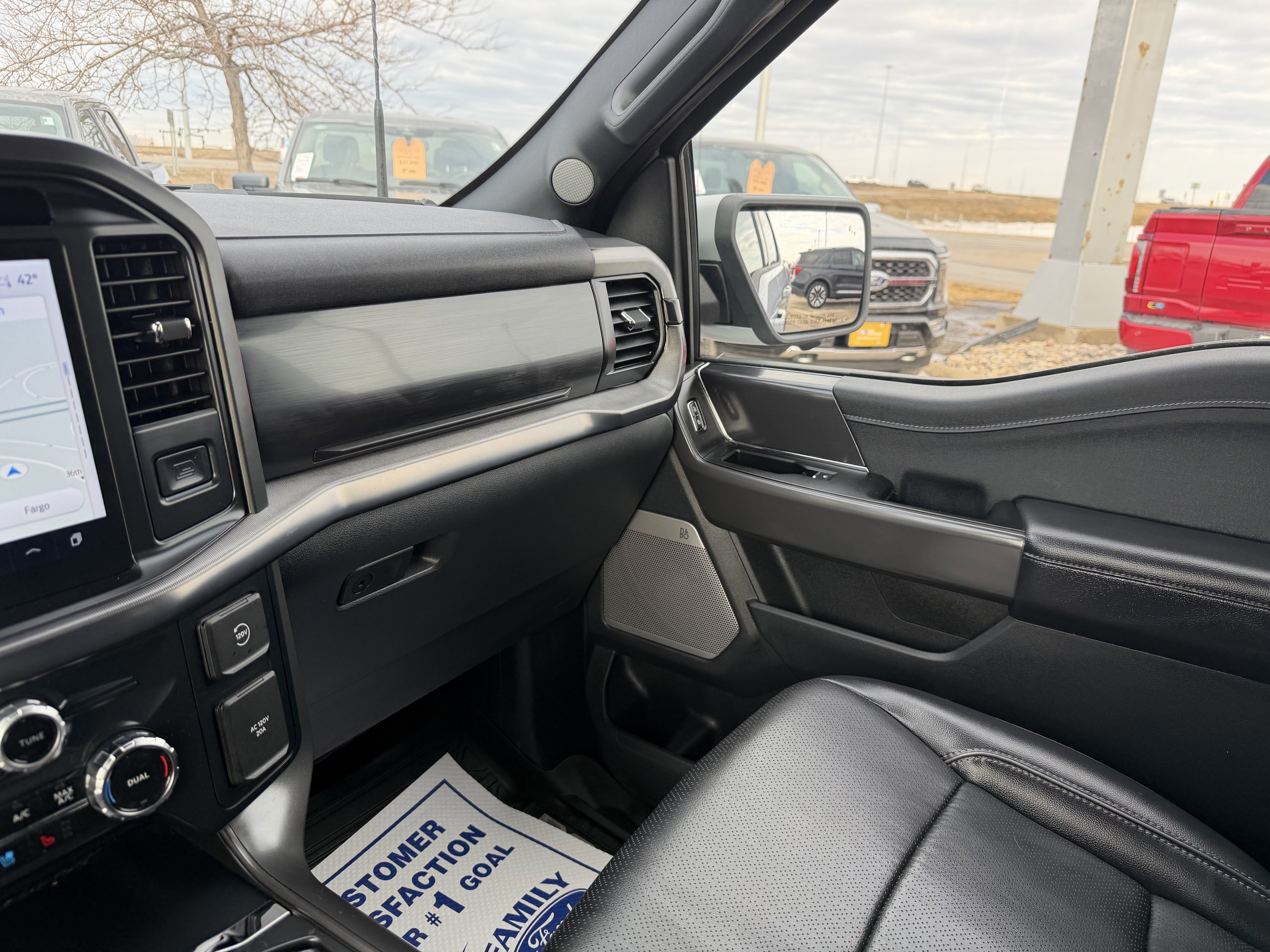 Certified 2025 Ford F150 Lariat w/ Equipment Group 501A Mid image 11