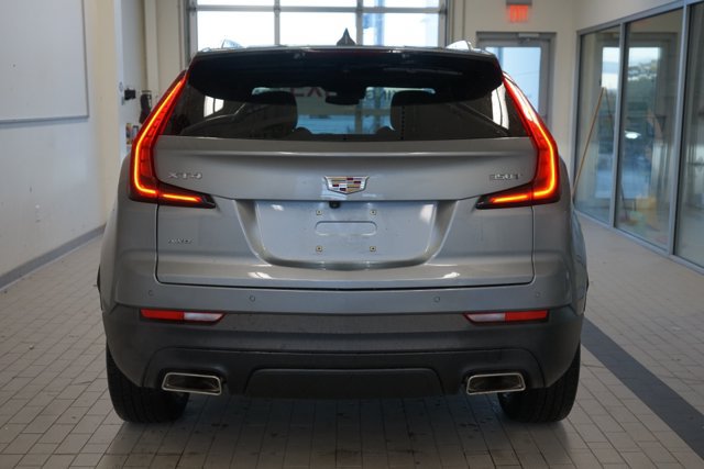 Used 2023 Cadillac XT4 Luxury w/ Cold Weather Package AWD/4WD image 12