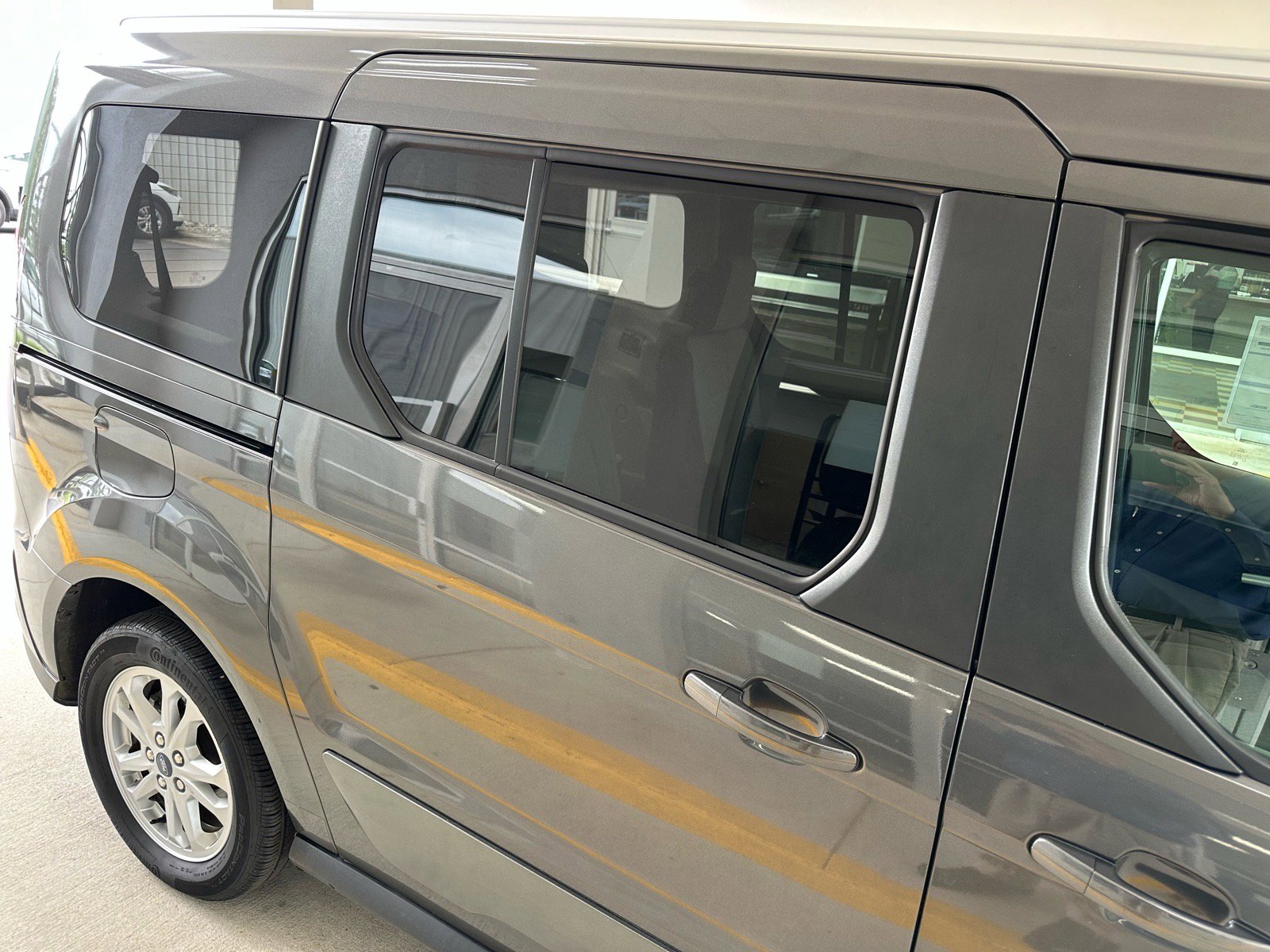 Certified 2019 Ford Transit Connect XLT FWD image 10