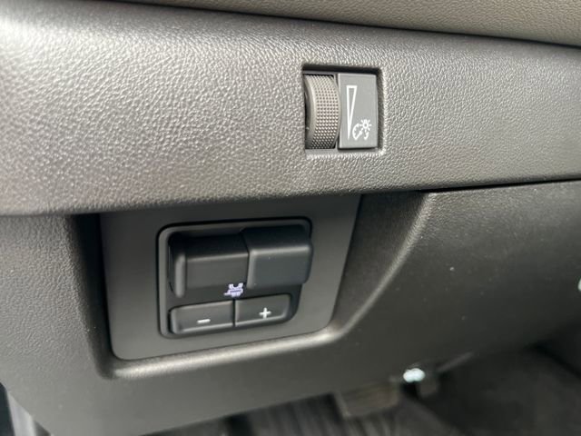 Used 2024 Chevrolet Colorado ZR2 w/ ZR2 Convenience Package III AWD/4WD image 25