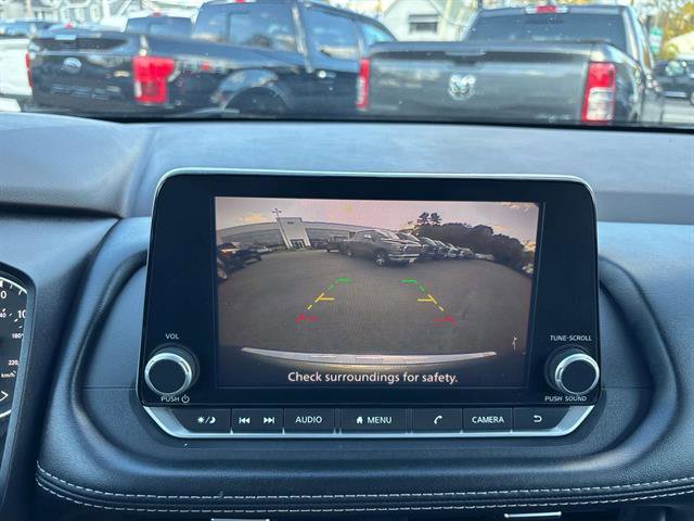 Used 2023 Nissan Rogue SV w/ SV Premium B Package image 24