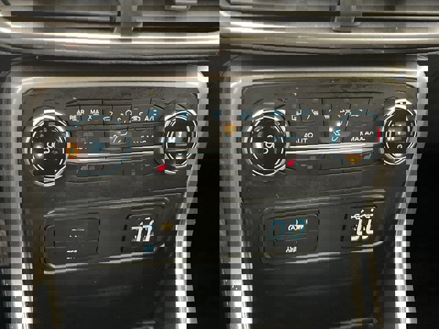 Certified 2019 Ford EcoSport SE w/ SE Convenience Package image 22